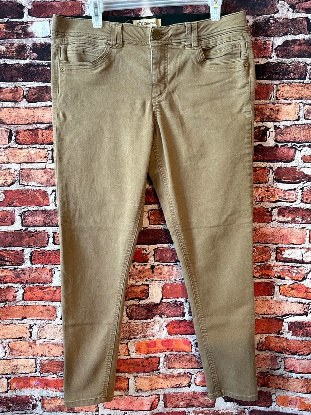 Democracy Women’s Tan Skinny Jeans with “Ab”Solution Size 12